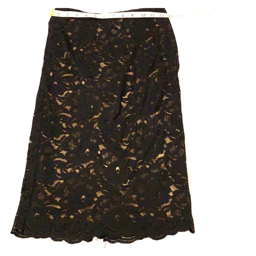 New York and Co black lace pencil skirt